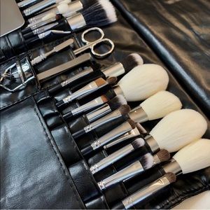 Makeup Artist Belt with Brushes